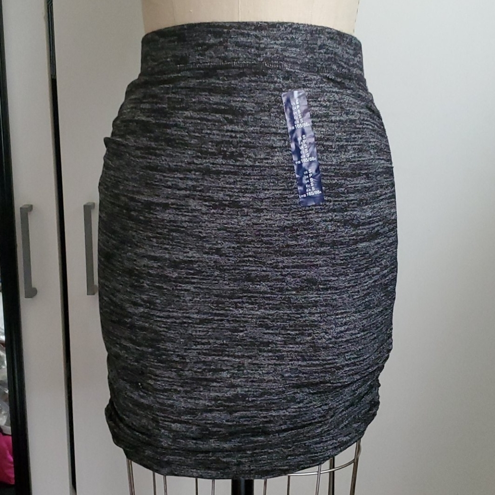 Gap side ruched fitted skirt...Sz Small